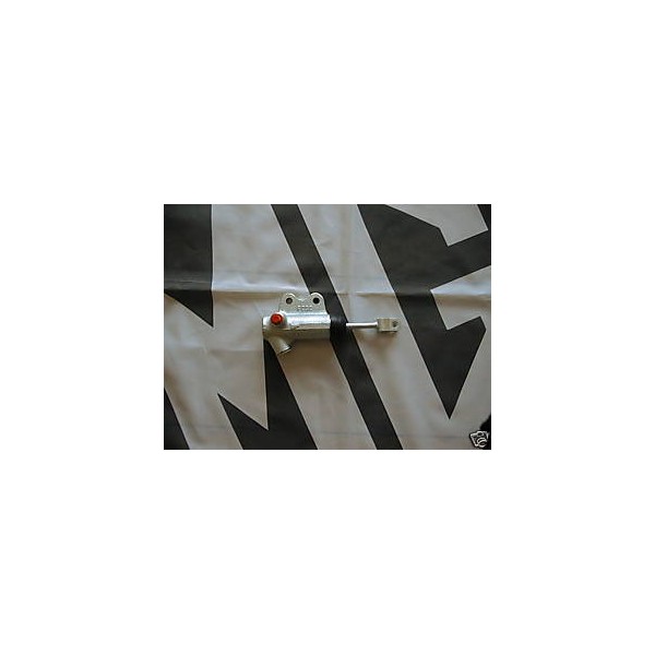 Uprated Clutch Release Arm + Slave Cylinder Brand New - MG Mania Ltd